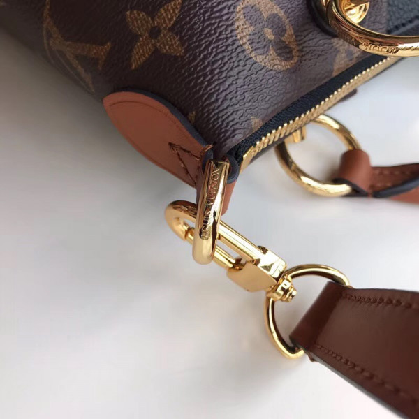 HOT SALE Louis Vuitton V TOTE MM