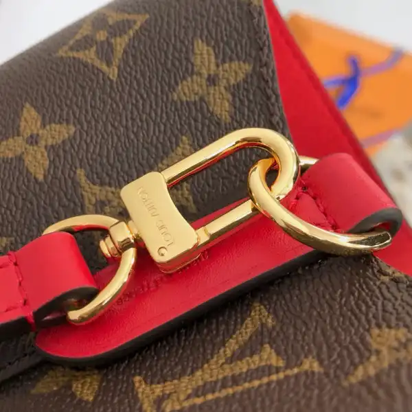 LOUIS VUITTON NÉONOÉ