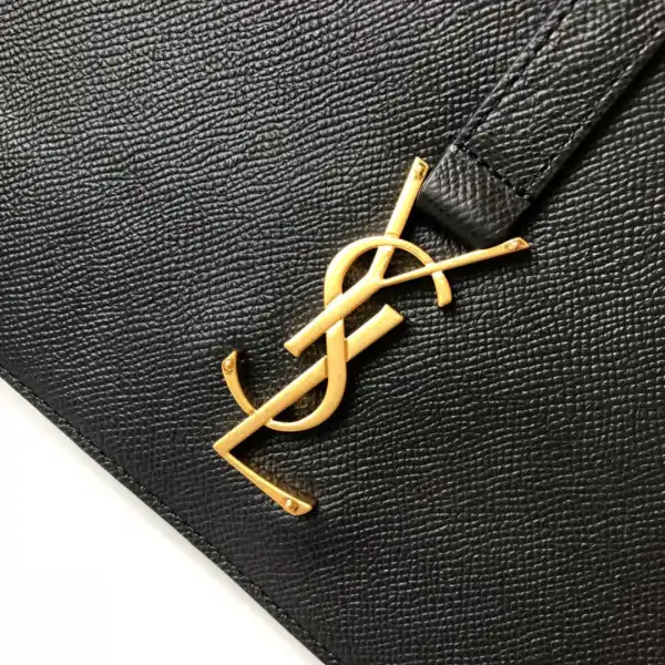 YSL CASSANDRE MATELASSÉ CHAIN WALLET