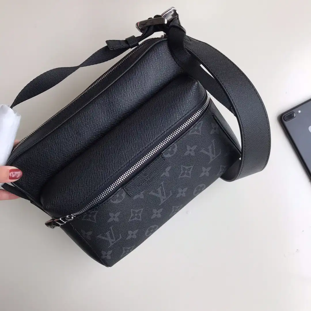 Frstbag ru Louis Vuitton Messenger