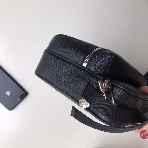 Cheap Louis Vuitton Messenger