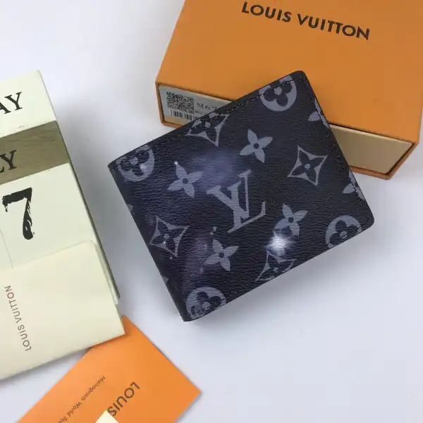 First bag ru LOUIS VUITTON BRAZZA WALLET