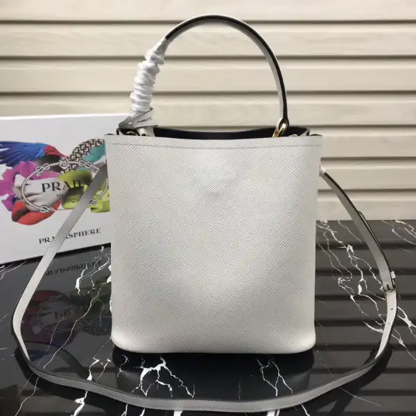 Yupoo bagsoffer Prada Double