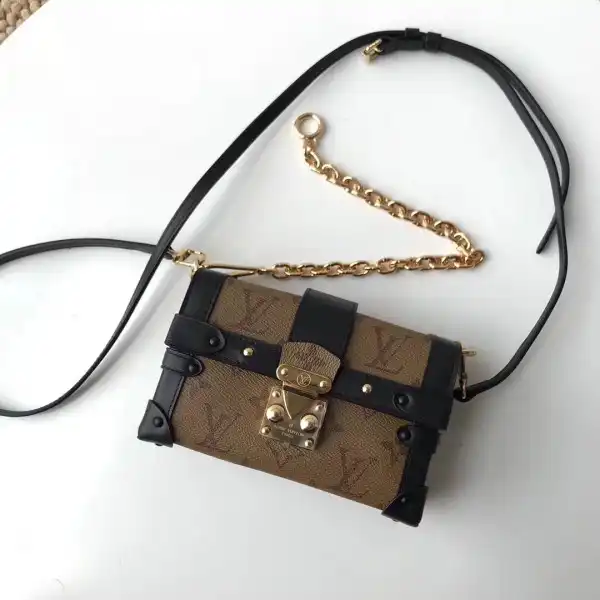 Firstbag Ru Louis Vuitton Trunk CHANELutch Petite Malle