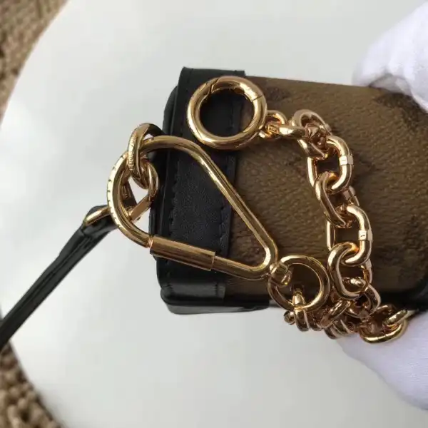 Firstbag Ru Louis Vuitton Trunk CHANELutch Petite Malle