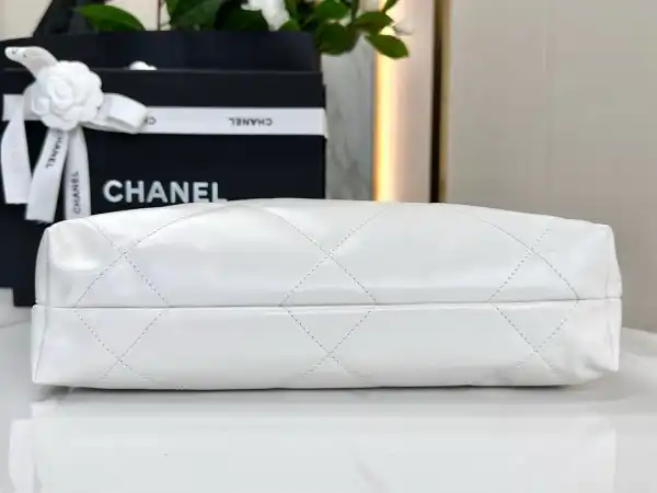 CHANEL 22 HANDBAG -35*37*7cm