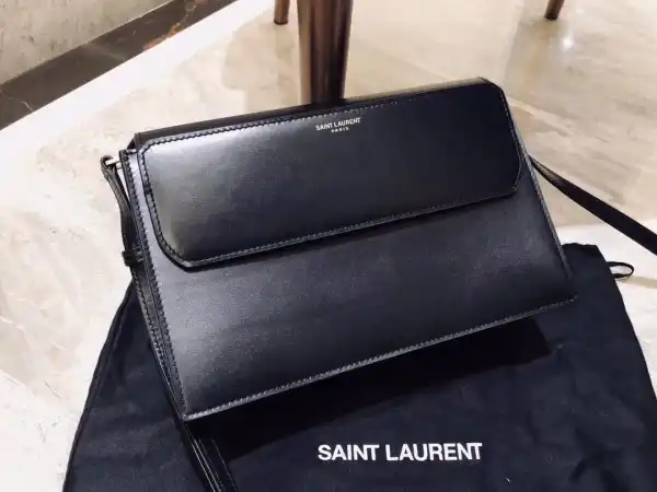 First bag ru YSL