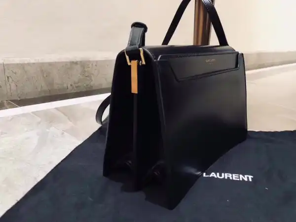 First bag ru YSL