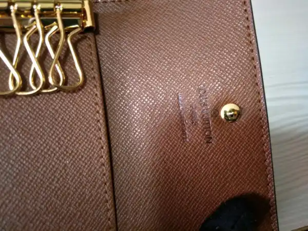 First bag ru LOUIS VUITTON 6 KEY HOLDER