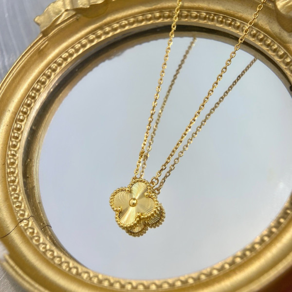 HOT SALE Van Cleef & Arpels  Perlée NECKLACE