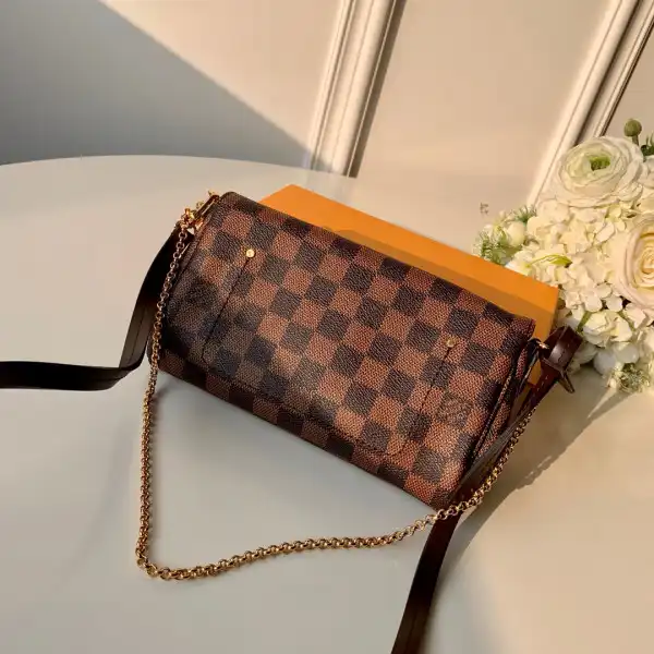 Firstbag Ru Louis Vuitton Favorite PM