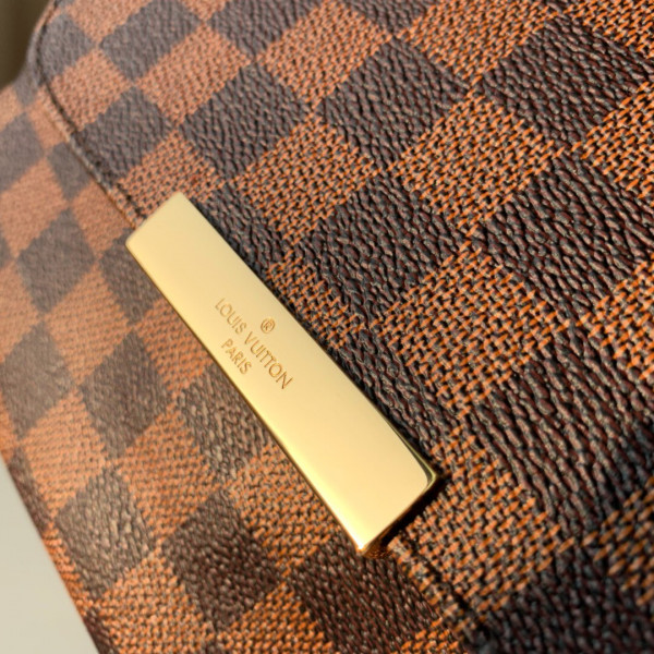 HOT SALE Louis Vuitton Favorite PM