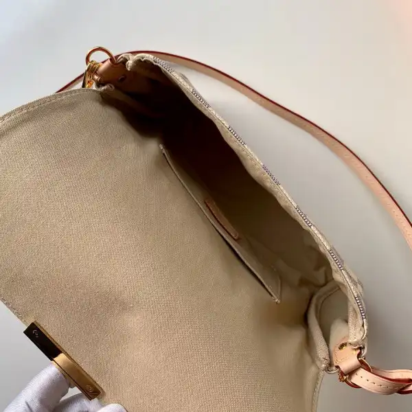 Cheap Louis Vuitton Favorite PM