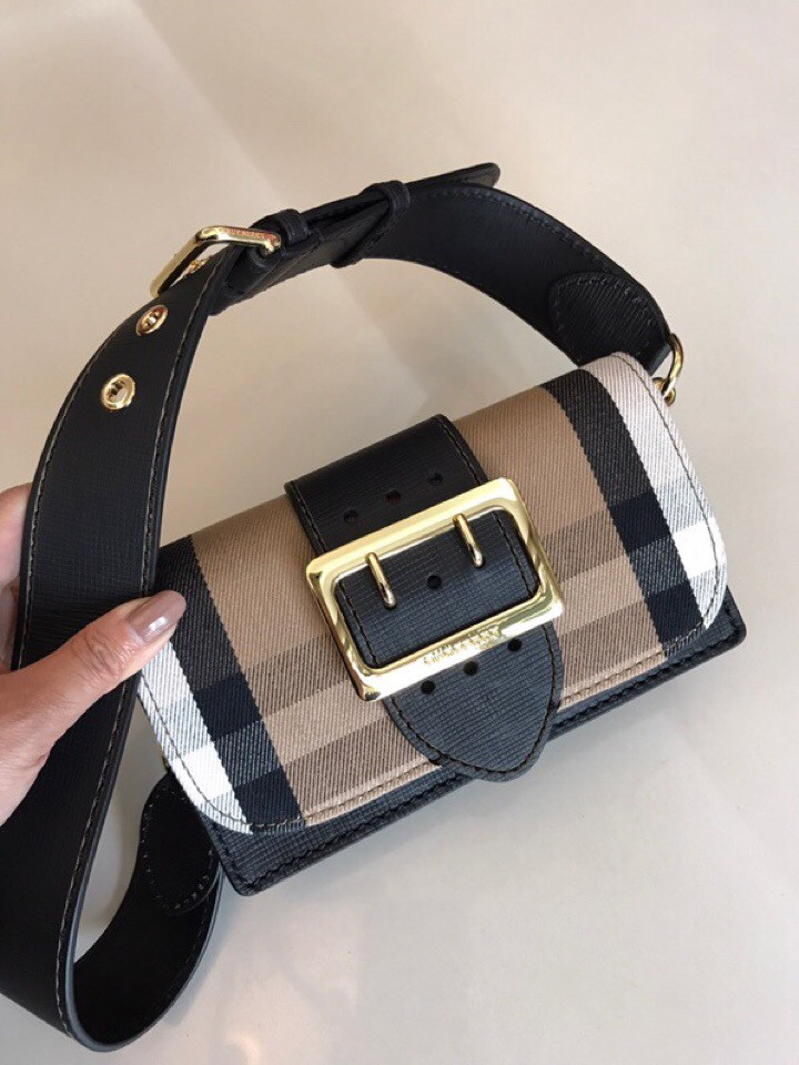 HOT SALE Burberry The Buckle