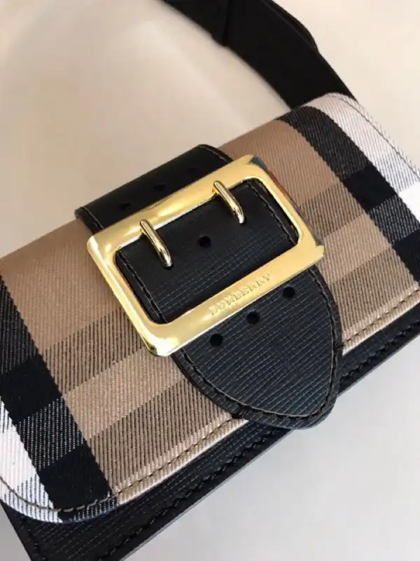 Yupoo bagsoffer Burberry The Buckle