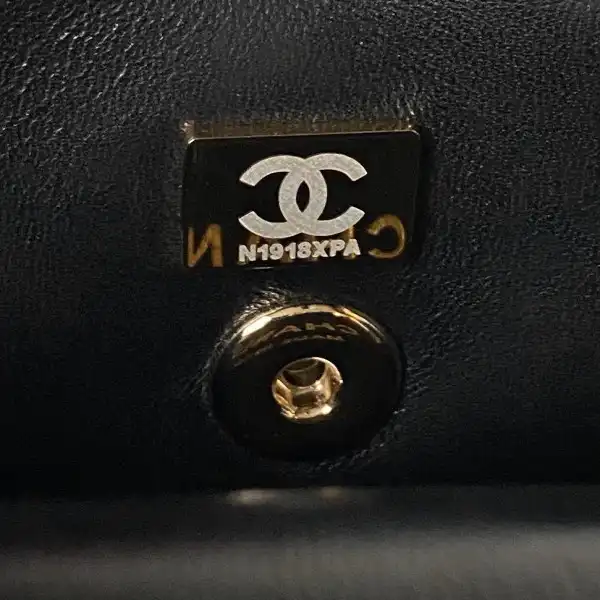 CHANEL HANDLE BAG