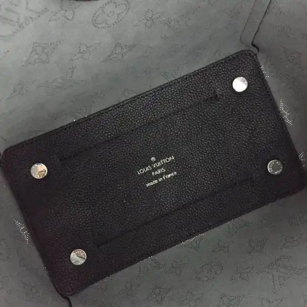 Cheap LOUIS VUITTON HINA PM