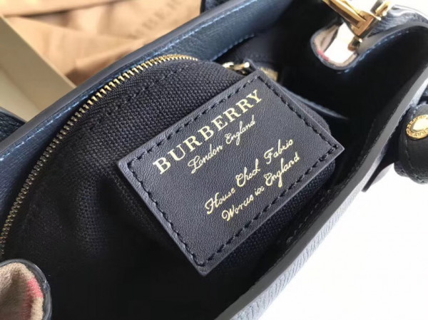 [FREE SHIPPING] Burberry The Small Banner in Leather and House Check