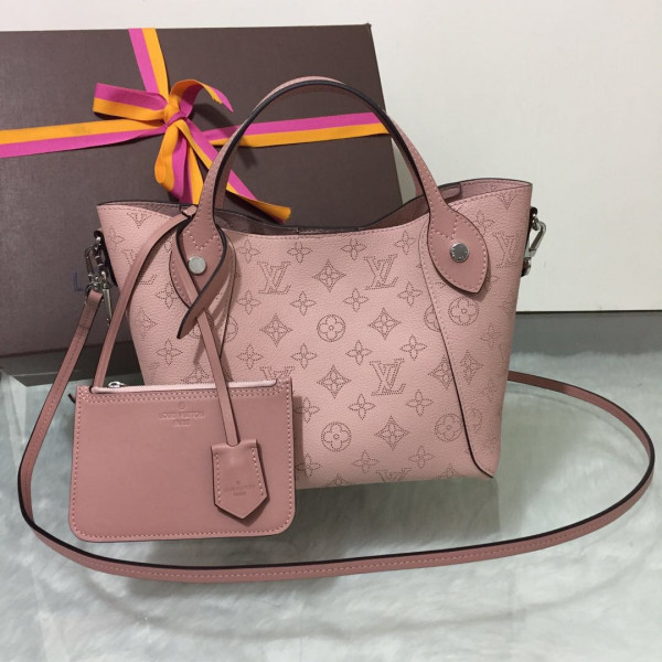 LOUIS VUITTON HINA PM