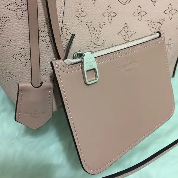 Cheap LOUIS VUITTON HINA PM