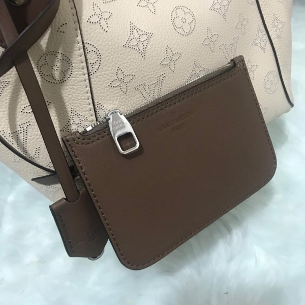 HOT SALE LOUIS VUITTON HINA PM