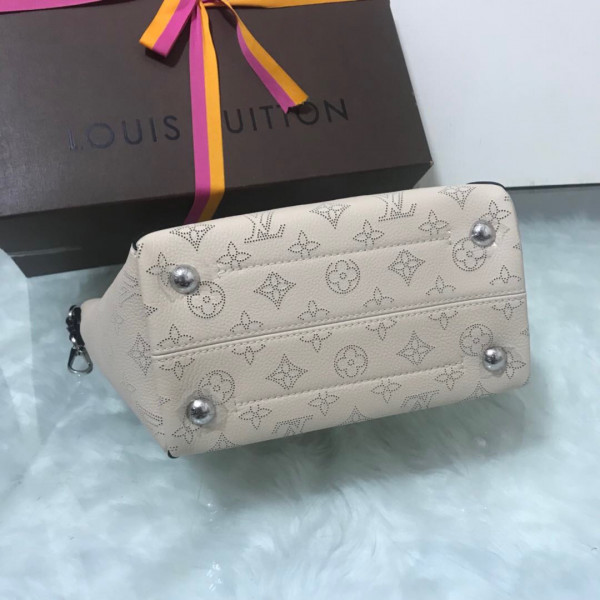 HOT SALE LOUIS VUITTON HINA PM