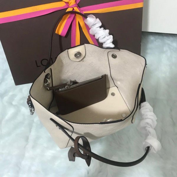 HOT SALE LOUIS VUITTON HINA PM