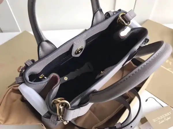 First bag ru Burberry The Small Banner in Leather and House Check