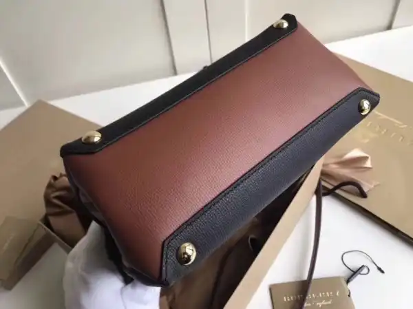 Burberry The Small Banner in Leather and House Check