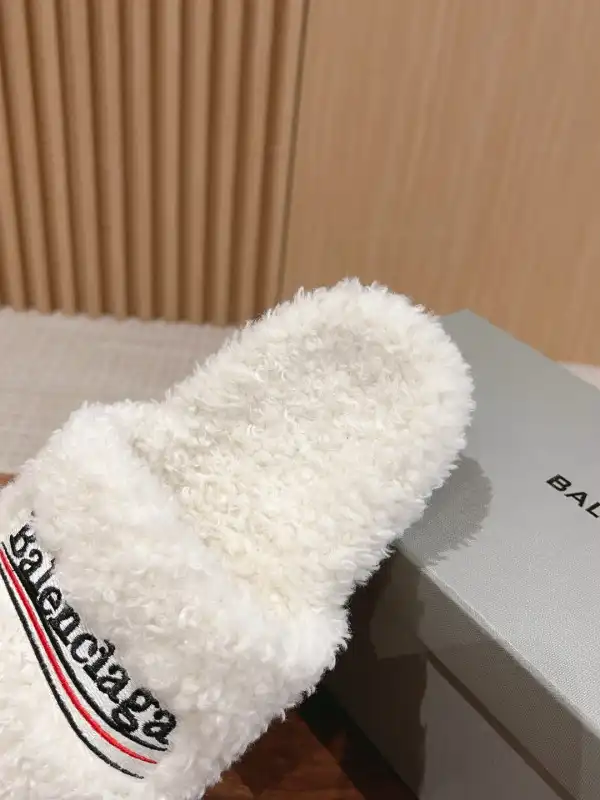 Bagsoffer yupoo BALENCIAGA SANDALS