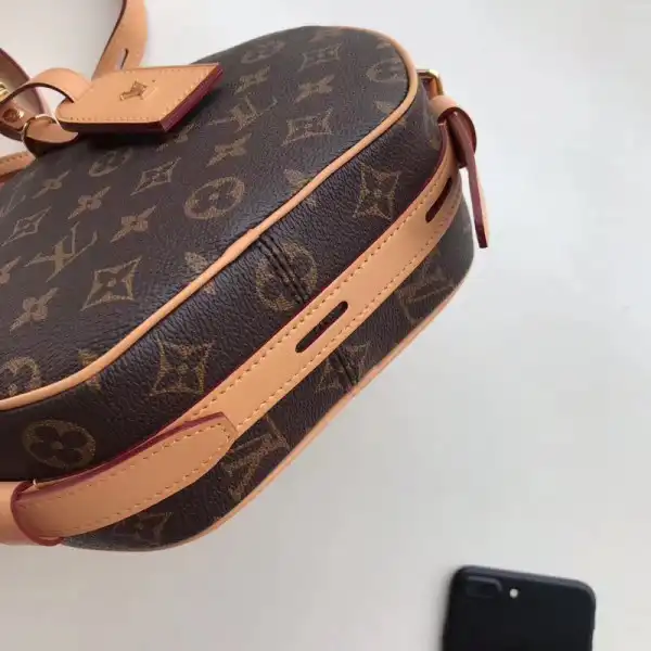 Louis Vuitton PETITE BOITE CHAPEAU