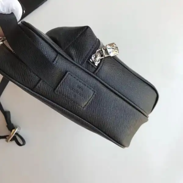 Frstbag ru Louis Vuitton OUTDOOR MESSENGER PM