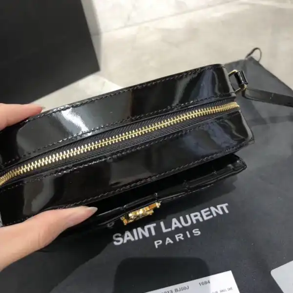 First bag ru YSL Vicky Patent leather