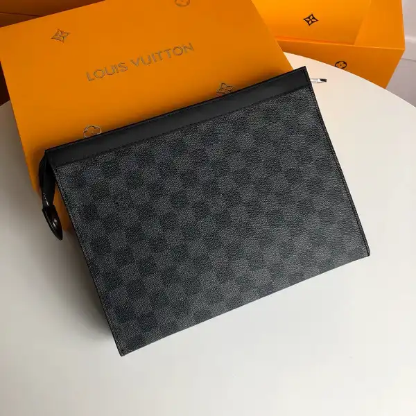 Aaa replica ru Louis Vuitton Clutch M41696