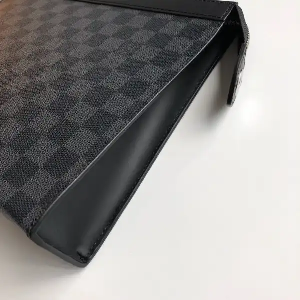 Cheap Louis Vuitton Clutch M41696