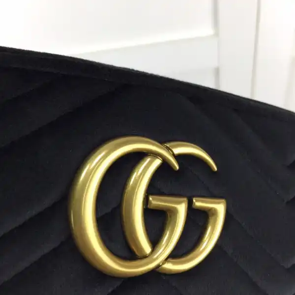 Gucci GG Marmont velvet small shoulder bag