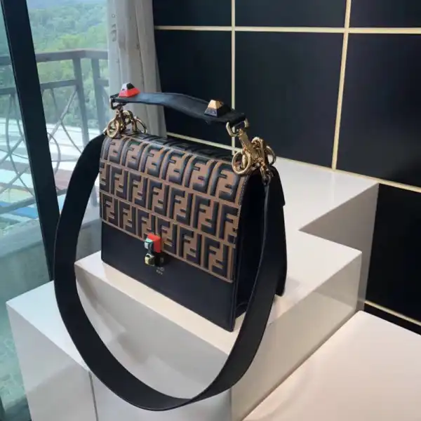 Yupoo bagsoffer Fendi Kan I