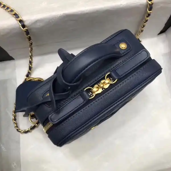 CHANEL VANITY CASE