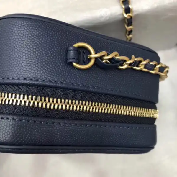 CHANEL VANITY CASE