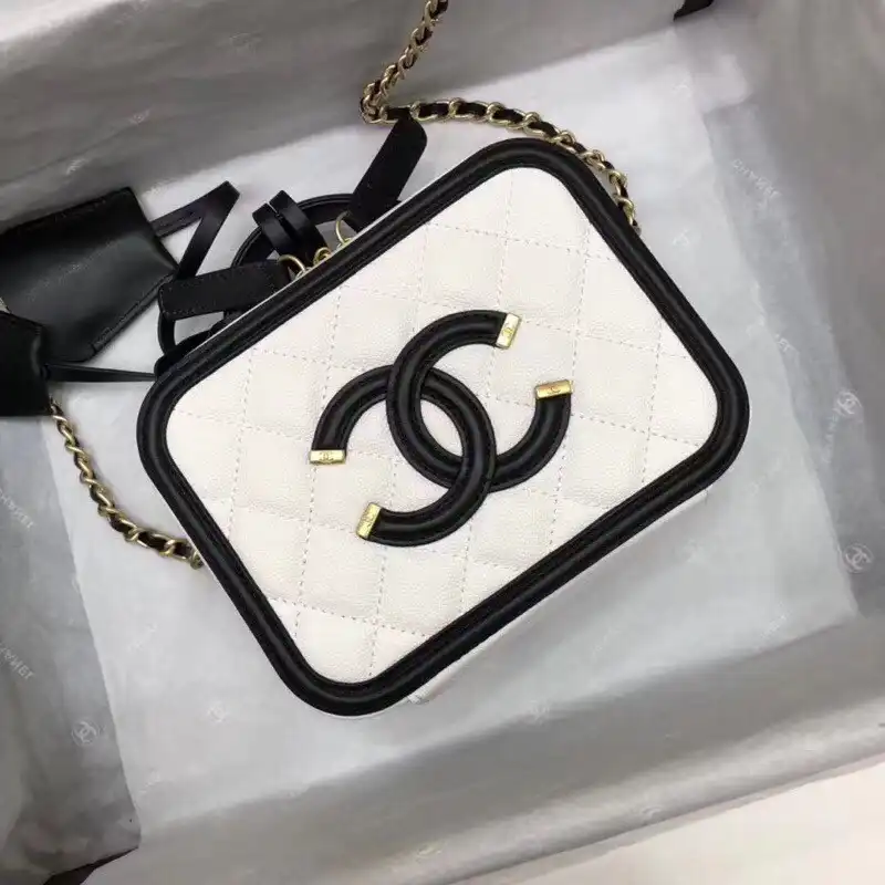 CHANEL VANITY CASE