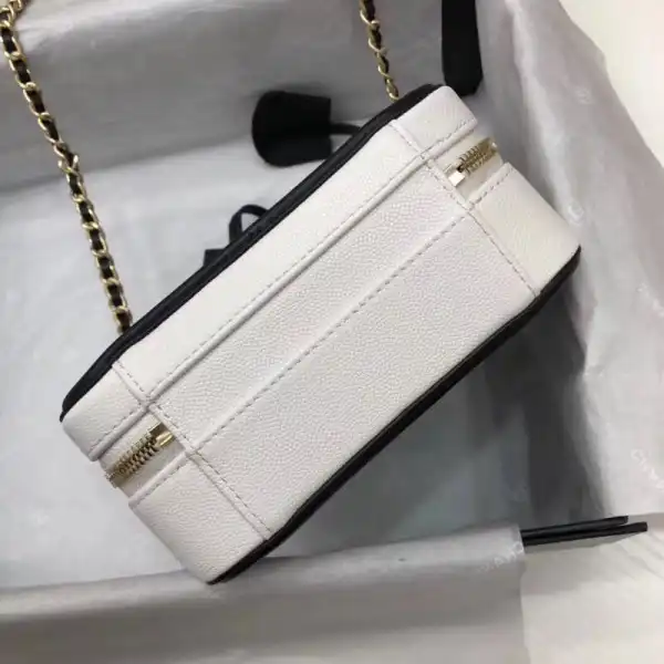 CHANEL VANITY CASE