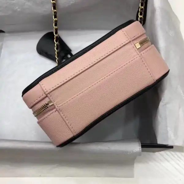 CHANEL VANITY CASE