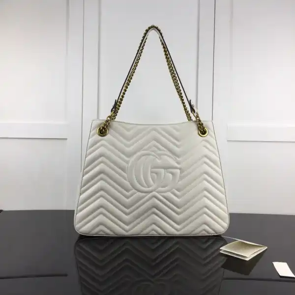 Gucci GG Marmont matelassé Tote