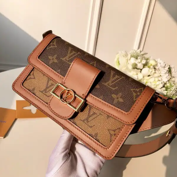 Frstbag ru Louis Vuitton Belt Bag（2019 Spring Show）