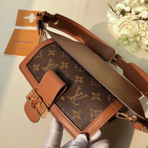 HOT SALE Louis Vuitton Belt Bag（2019 Spring Show）