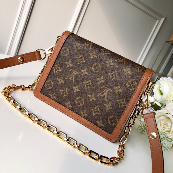 HOT SALE Louis Vuitton Dauphine Mini（2019 Spring Show）