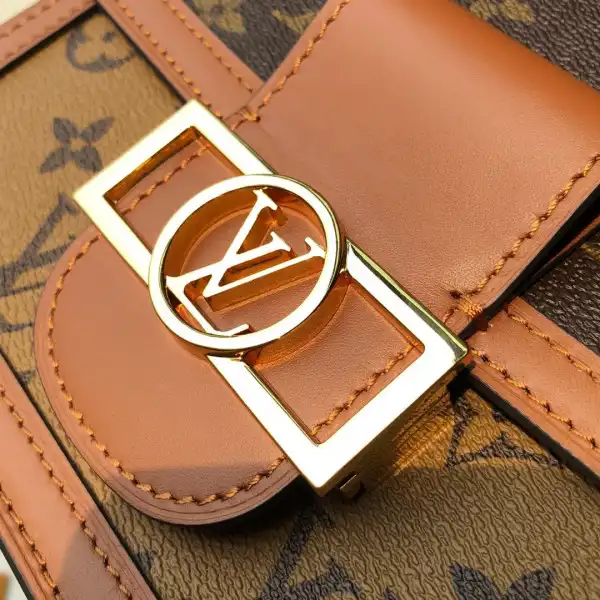 Frstbag ru Louis Vuitton Dauphine Mini（2019 Spring Show）