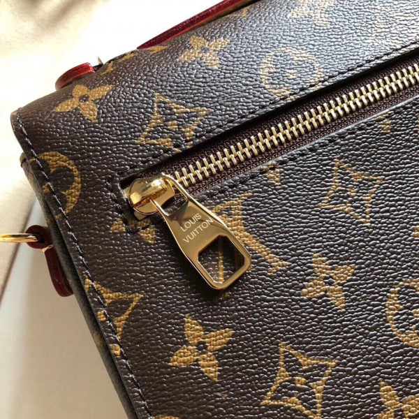 [FREE SHIPPING] Louis Vuitton M40780 Monogram Pochette Metis Messenger