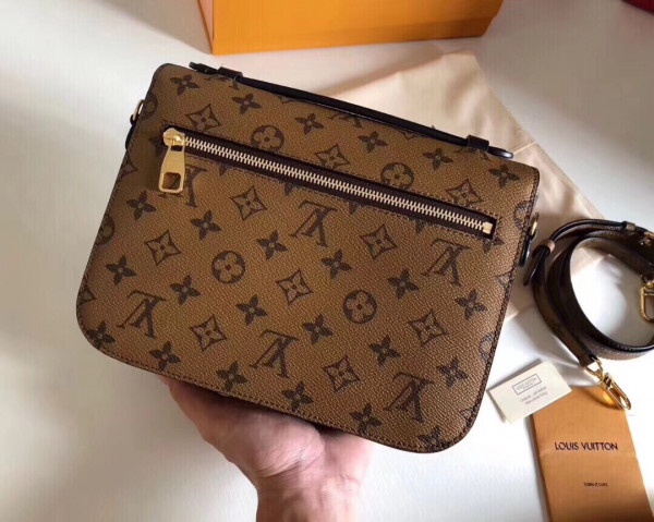 [FREE SHIPPING] Louis Vuitton POCHETTE METIS