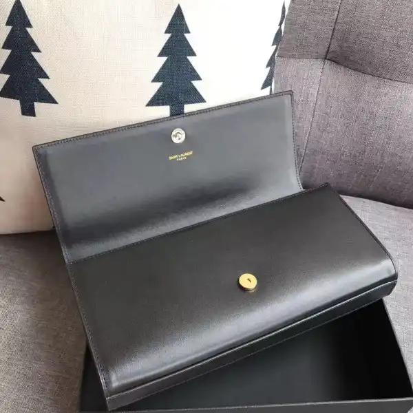 First bag ru YSL Wallet